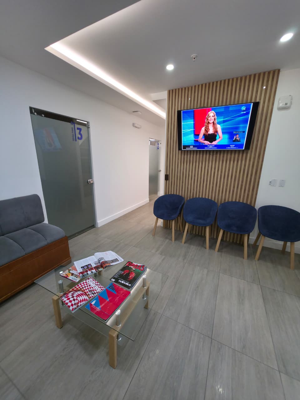 Sala de espera con TV